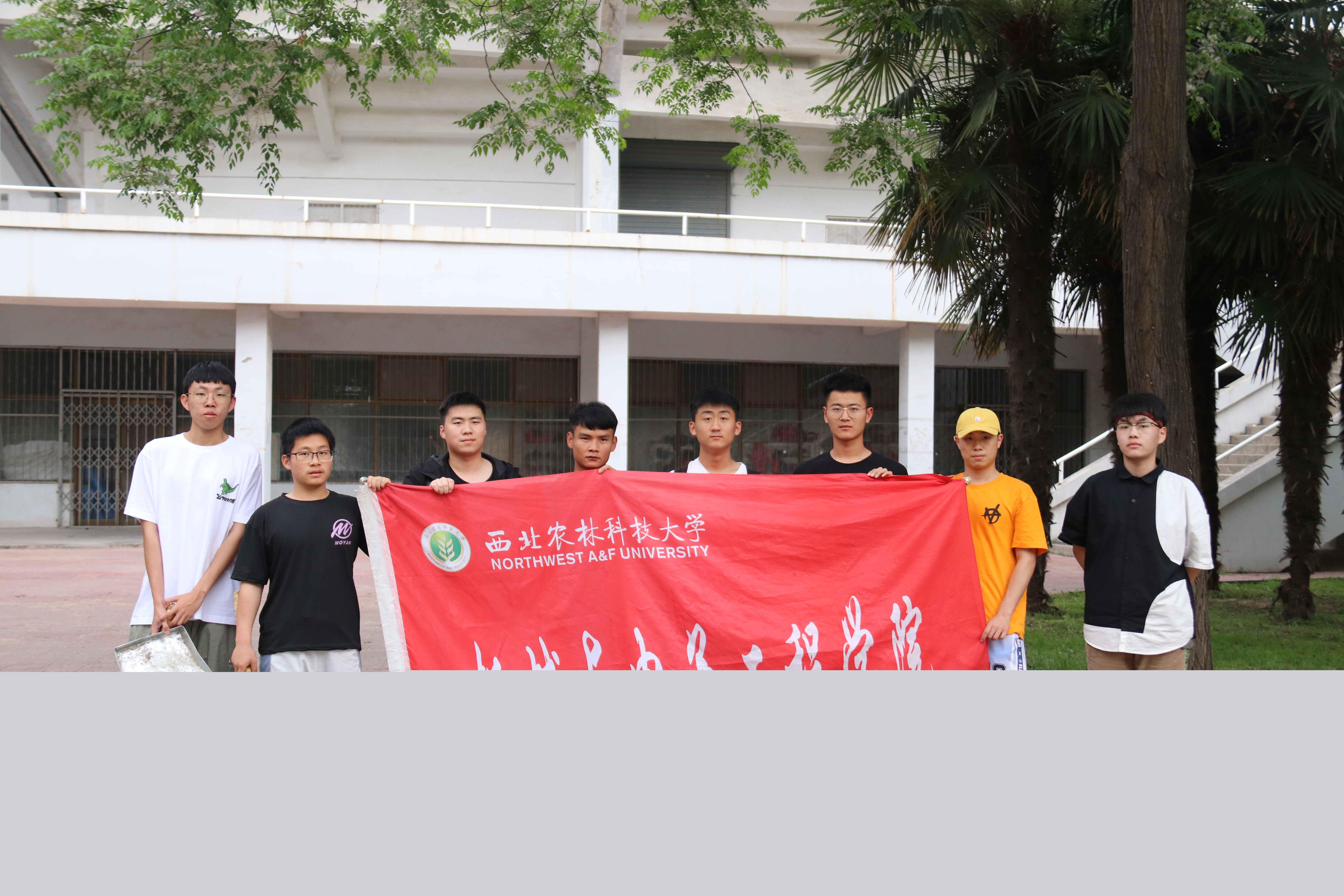 e0c847bdcd5241a0bb2d55708e8a8123.jpg
